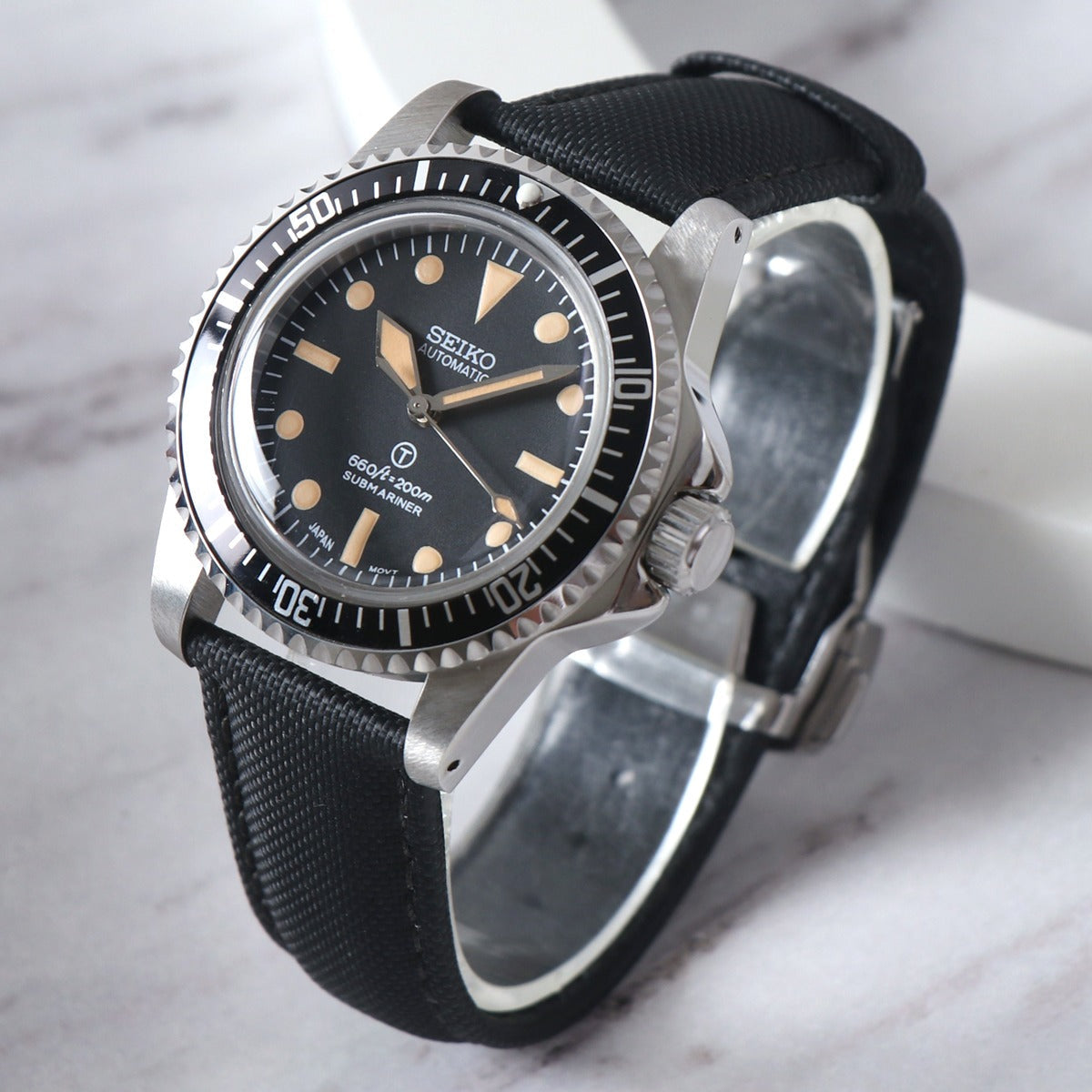 Custom Seiko Milsub Black Leather Vintage Mod