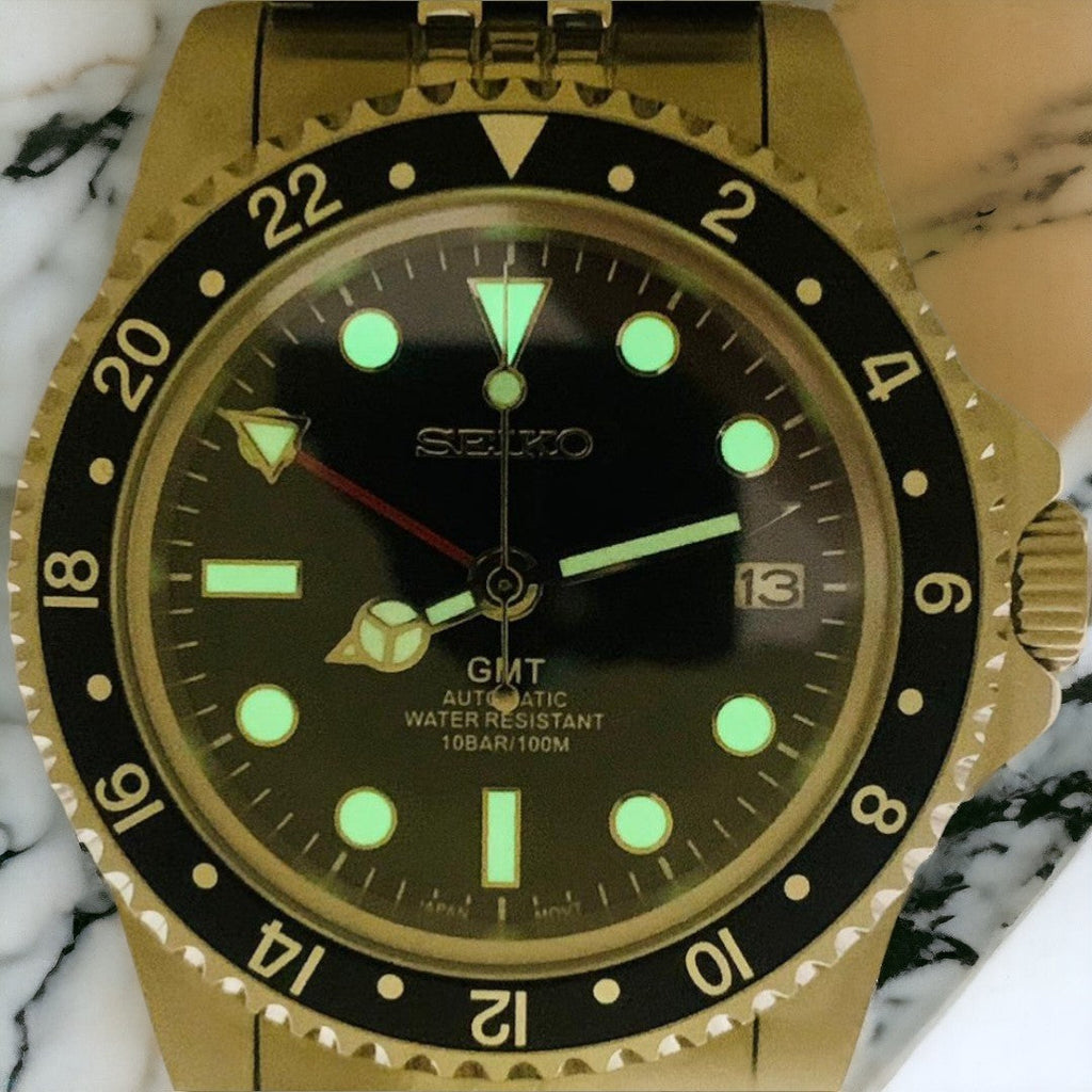 Custom Seiko MilSub Vintage Black Red GMT Benz Date Mod