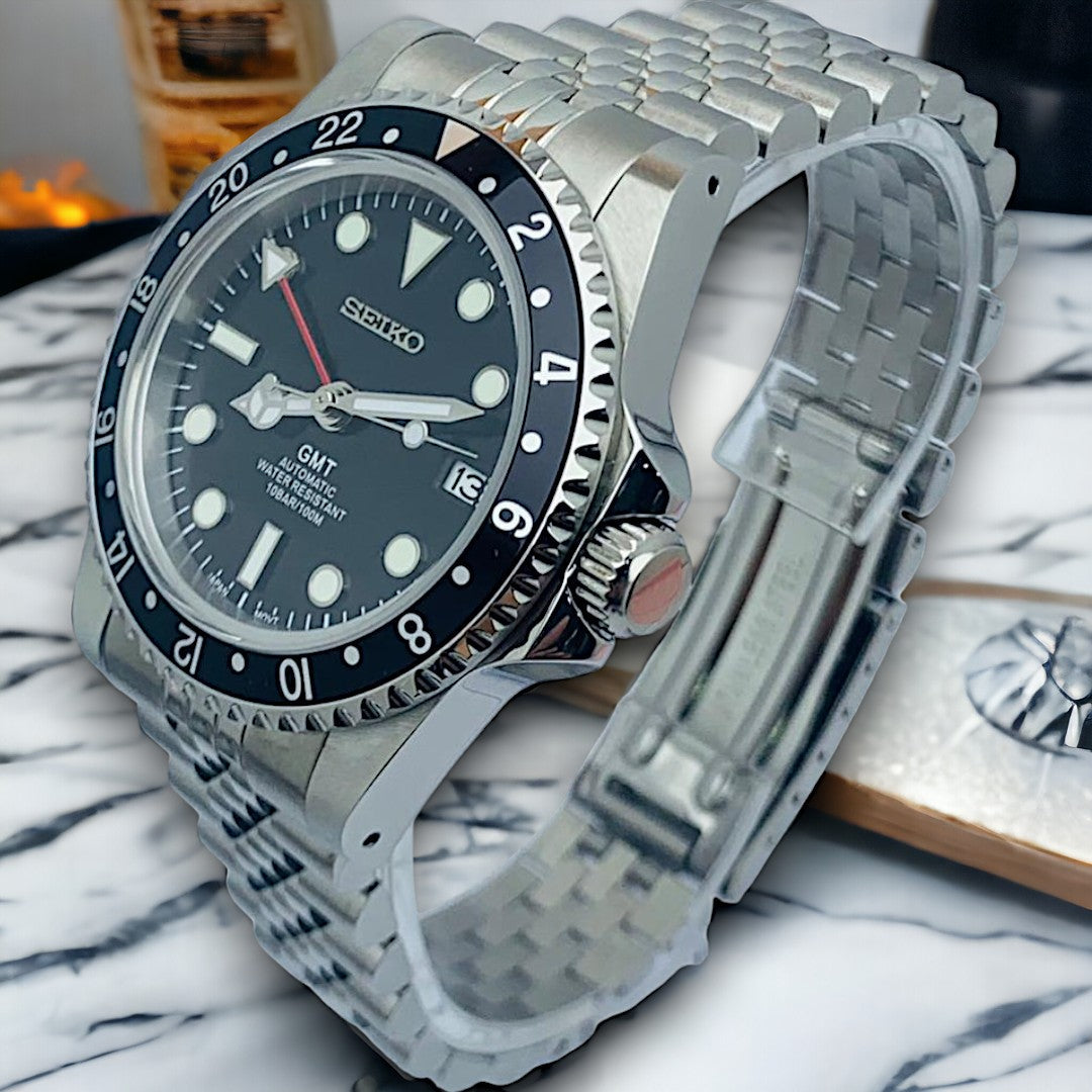 Custom Seiko MilSub Vintage Black Red GMT Benz Date Mod