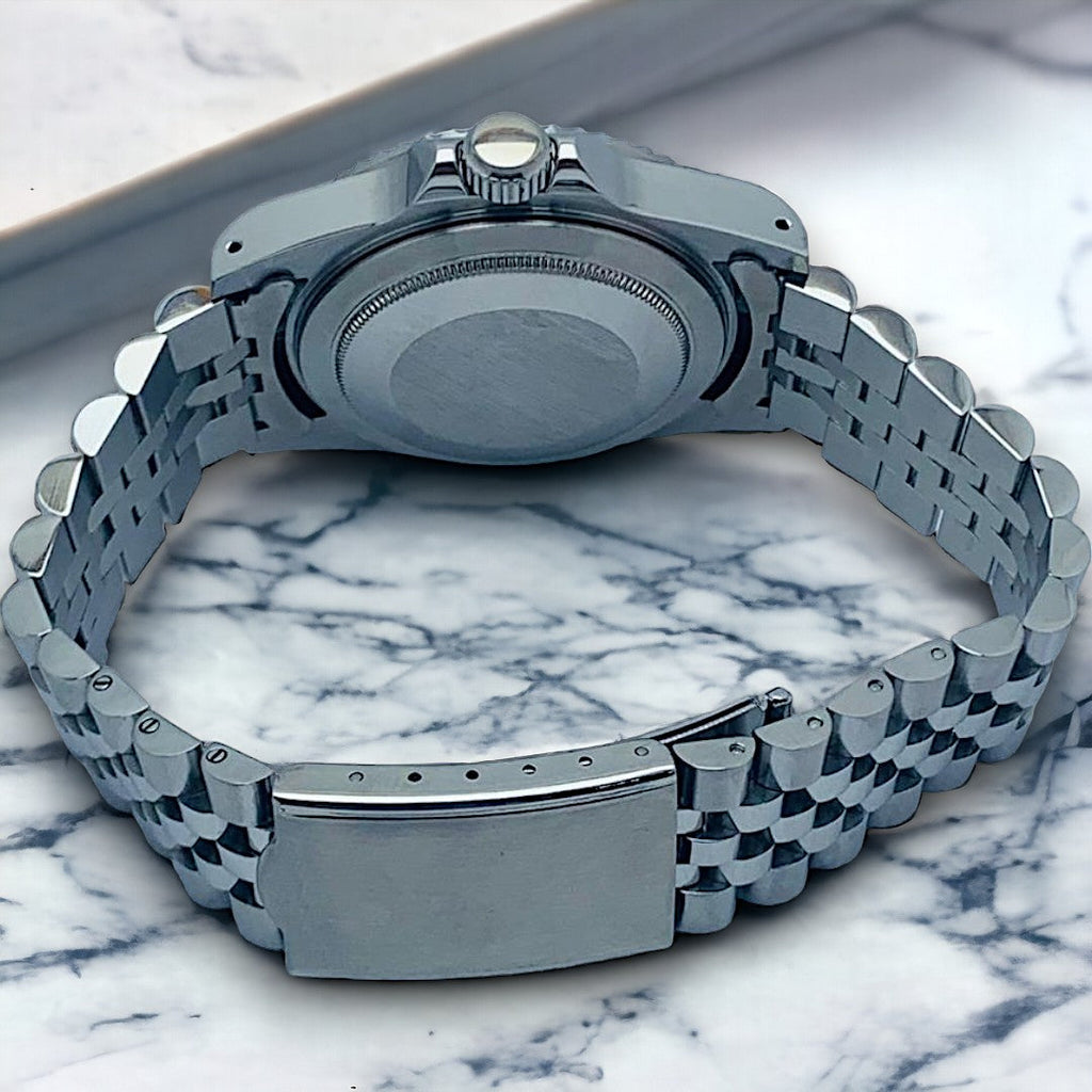 Custom Seiko MilSub Vintage Black Red GMT Benz Date Mod